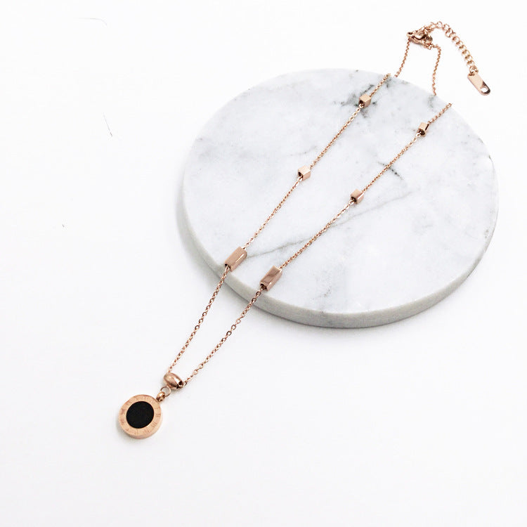 Korean fashion 18K rose gold black and white necklace