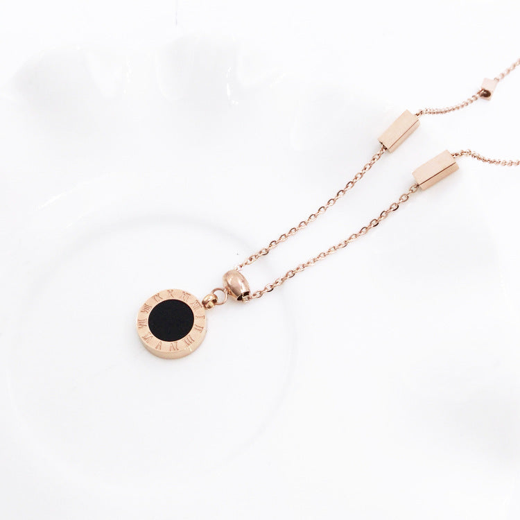 Korean fashion 18K rose gold black and white necklace