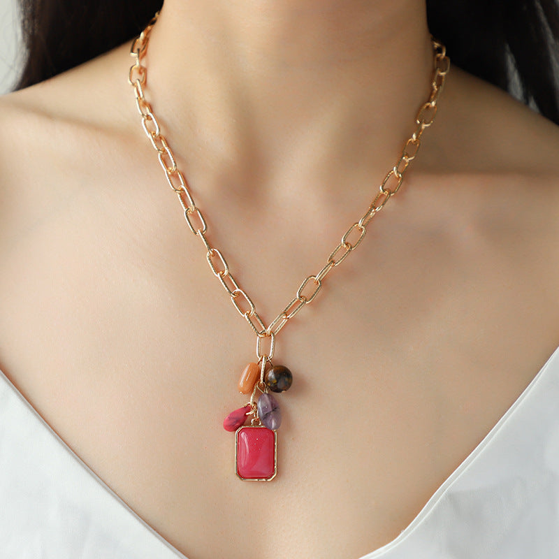 Temperament Entry Lux Color Pendant Necklace